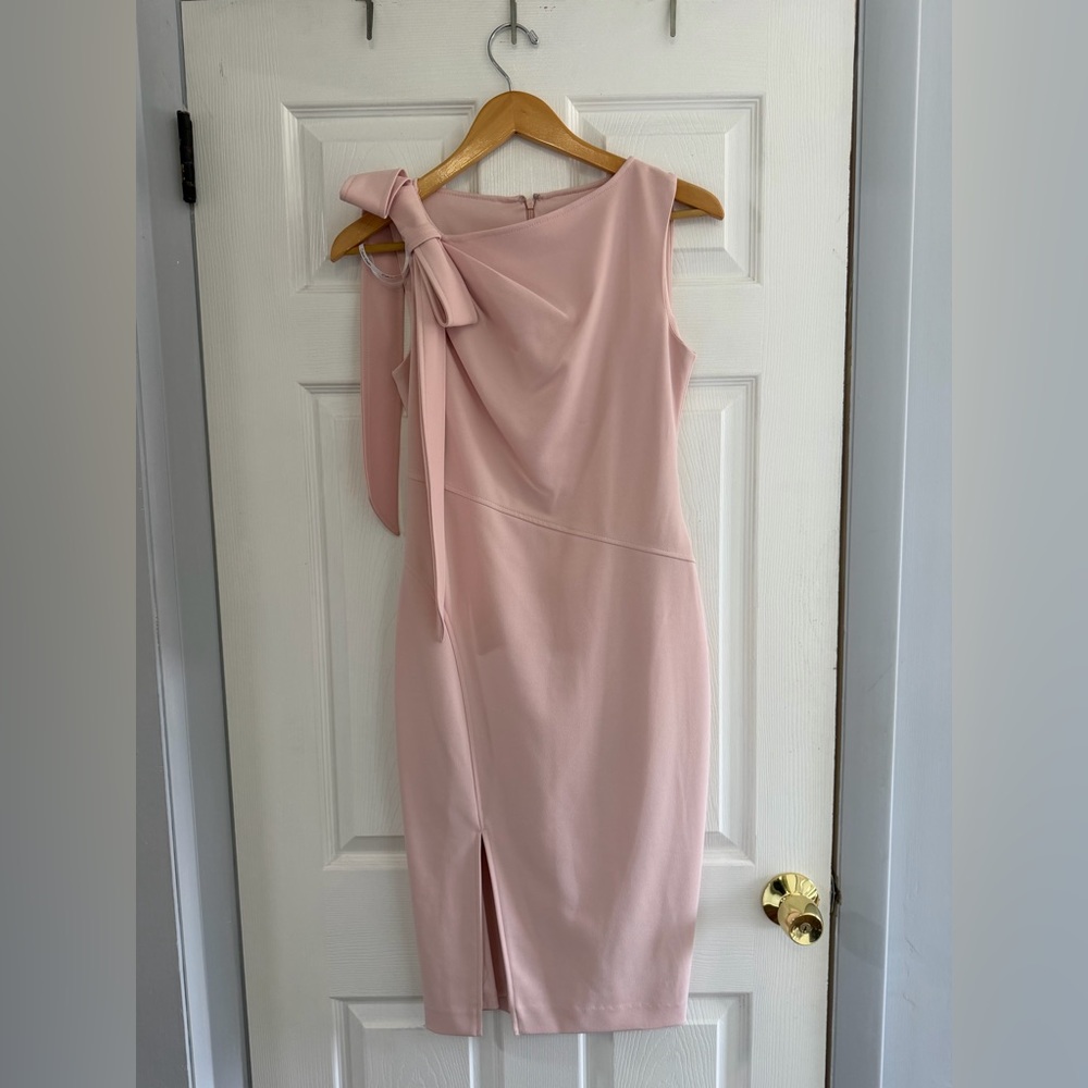 Calvin Klein Blush Bow Shoulder Sheath Dress Size 2 Elegant
NWOT - Picture 3 of 5